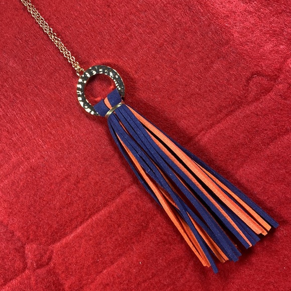 Fanfare Fashion Hammered Ring & Orange & Blue Suede Tassel Necklace - Picture 4 of 12